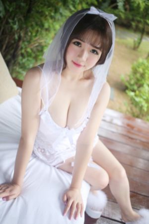 最新人妖shemaletube人妖穿孔