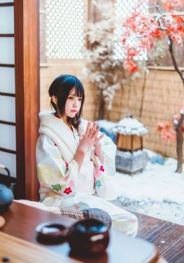 年轻女医生