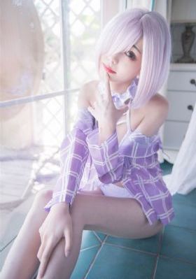 按摩室的女大学生